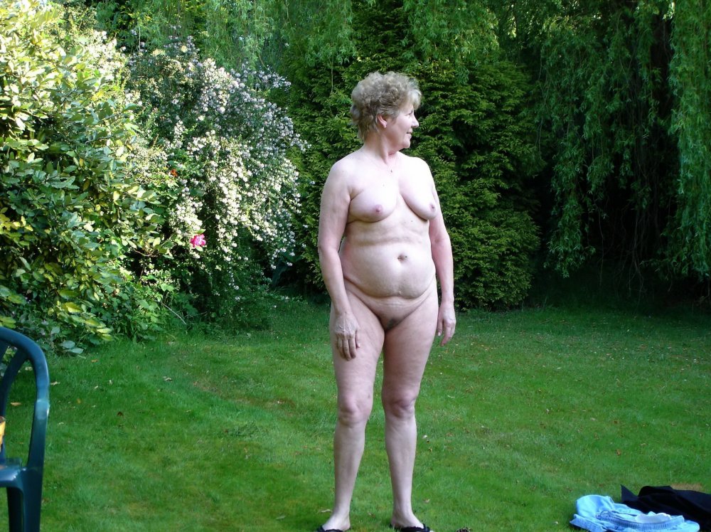 Mature Grenny Nudist Festival