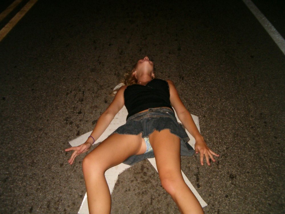 Chicks without panties in the Czech Club Club