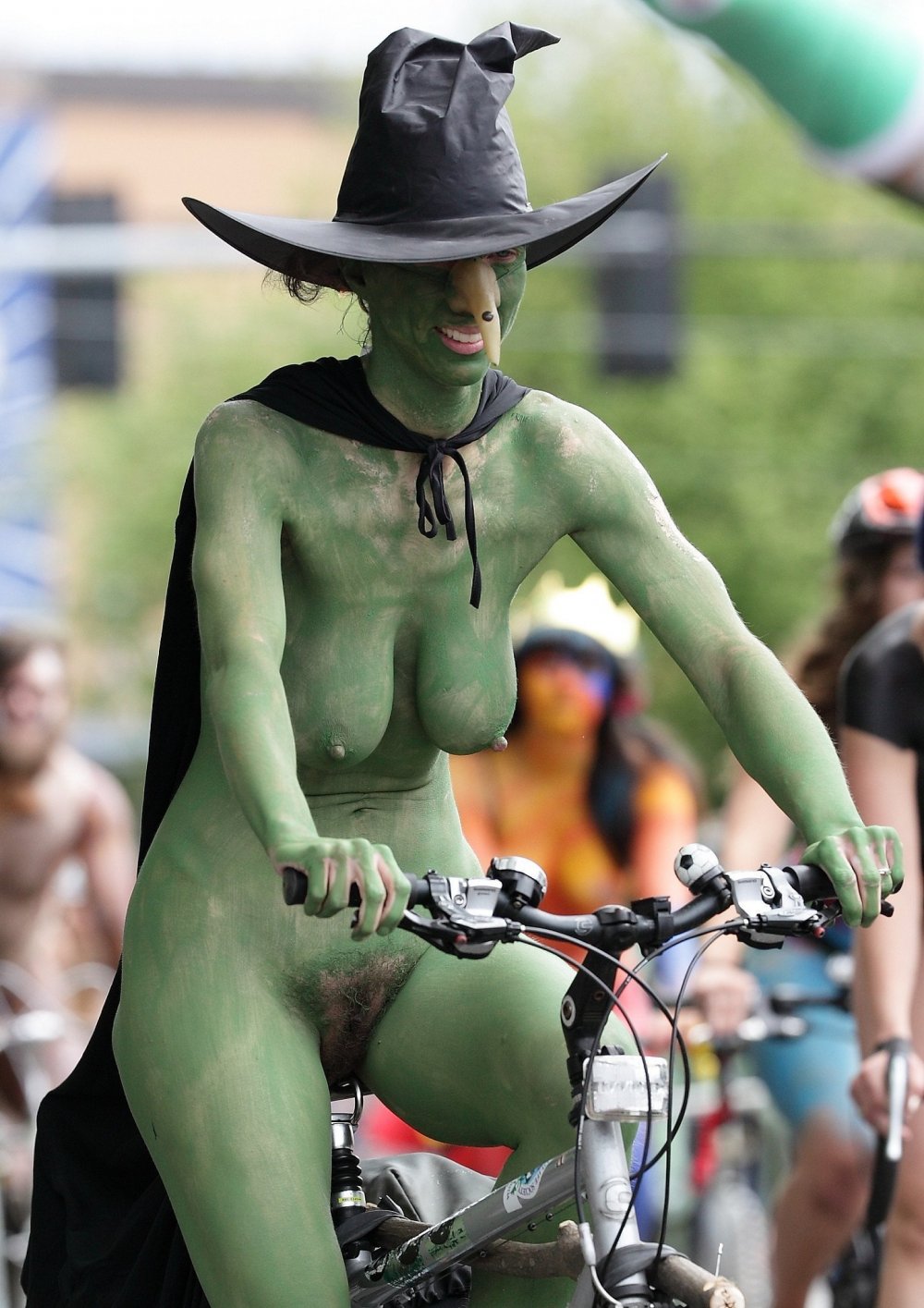 Demonstration of naked women