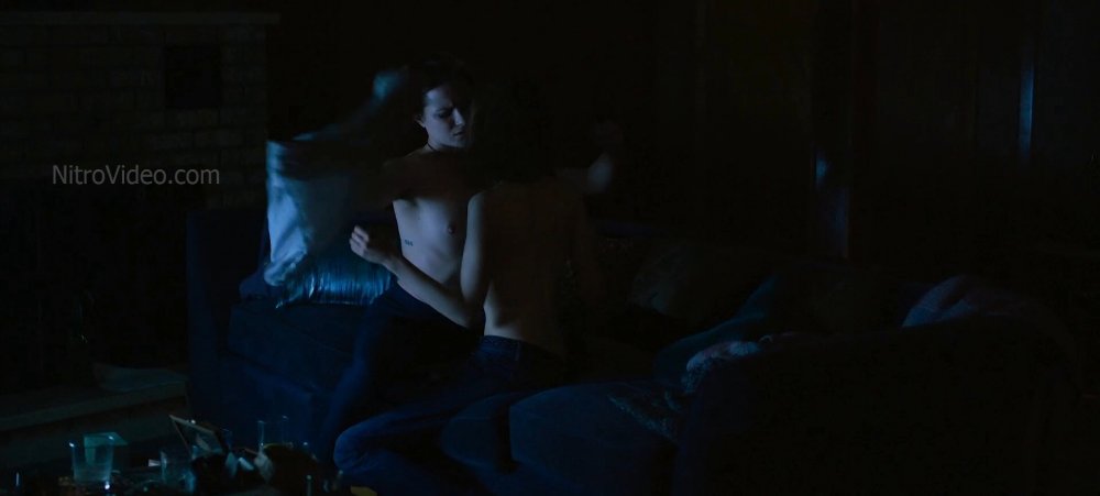 Julia Sarah Stone Naked