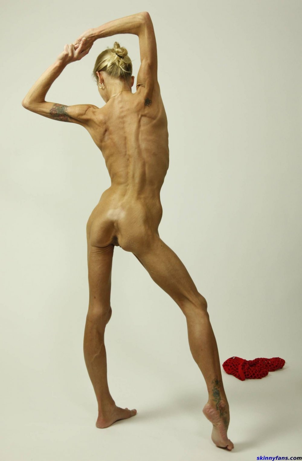 Victoria Stromova Flora Hegre