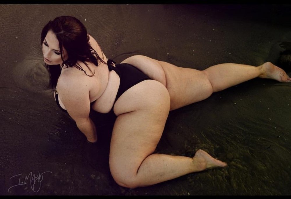 Model saz plus amber nova xxx