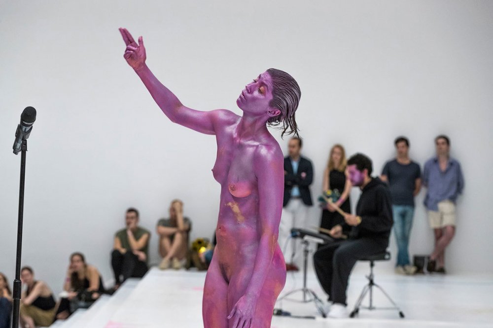 Naked gymnasts on twine