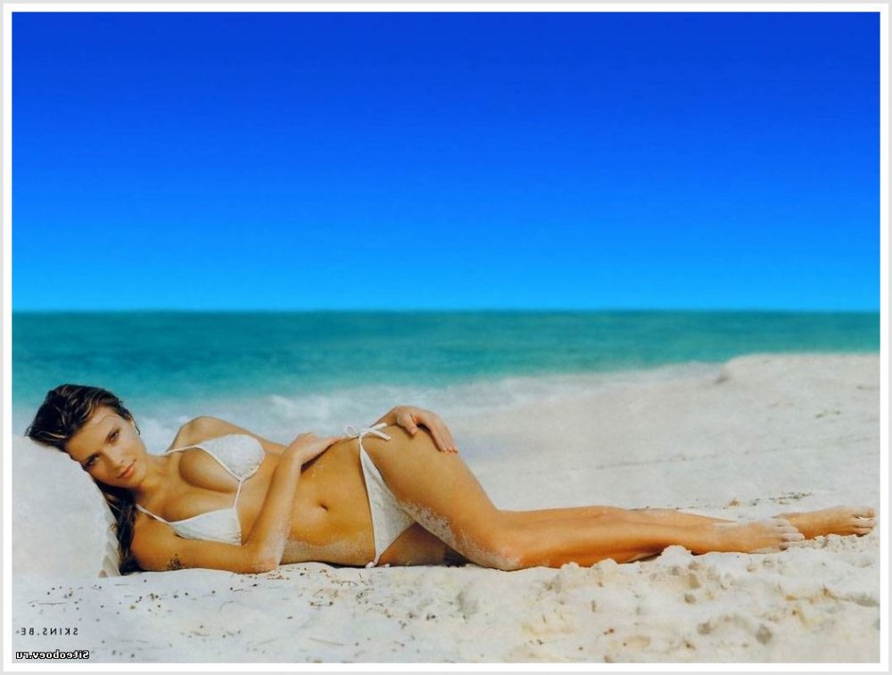 The goddess of the beach