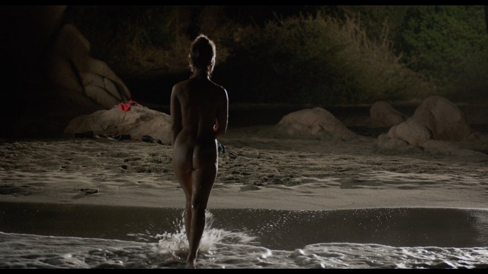 Naked woman not blurry