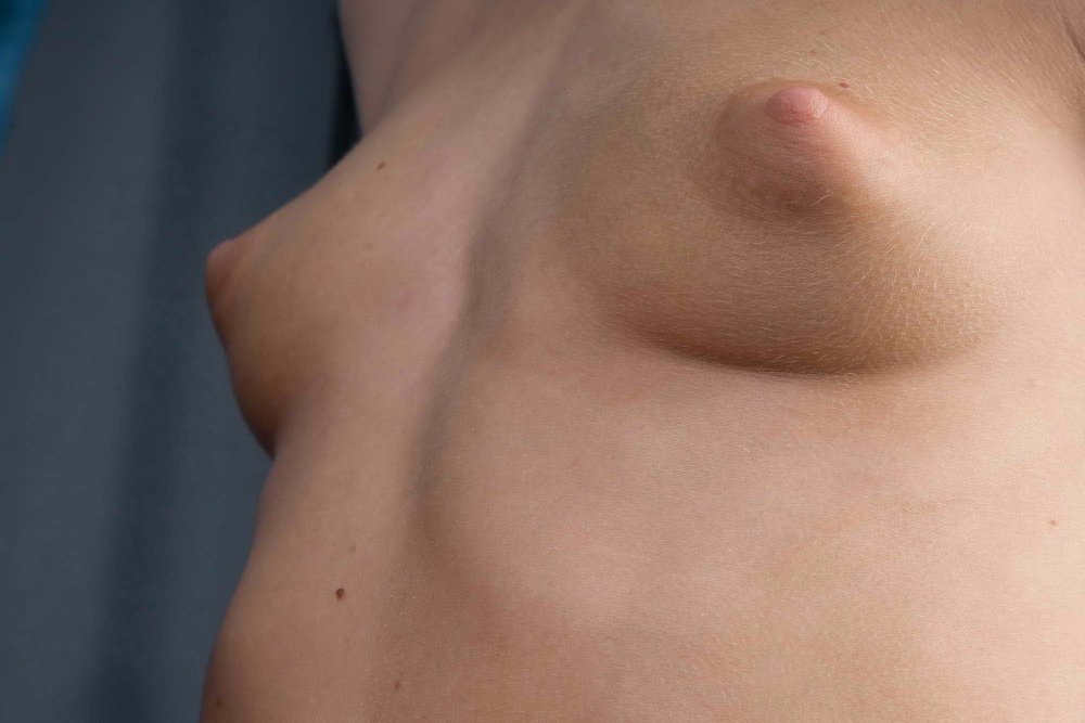 Close -up flat tits