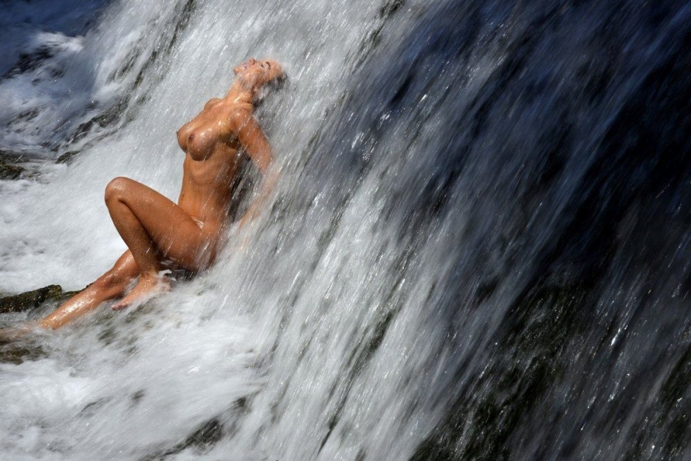 Naked slimming sports
