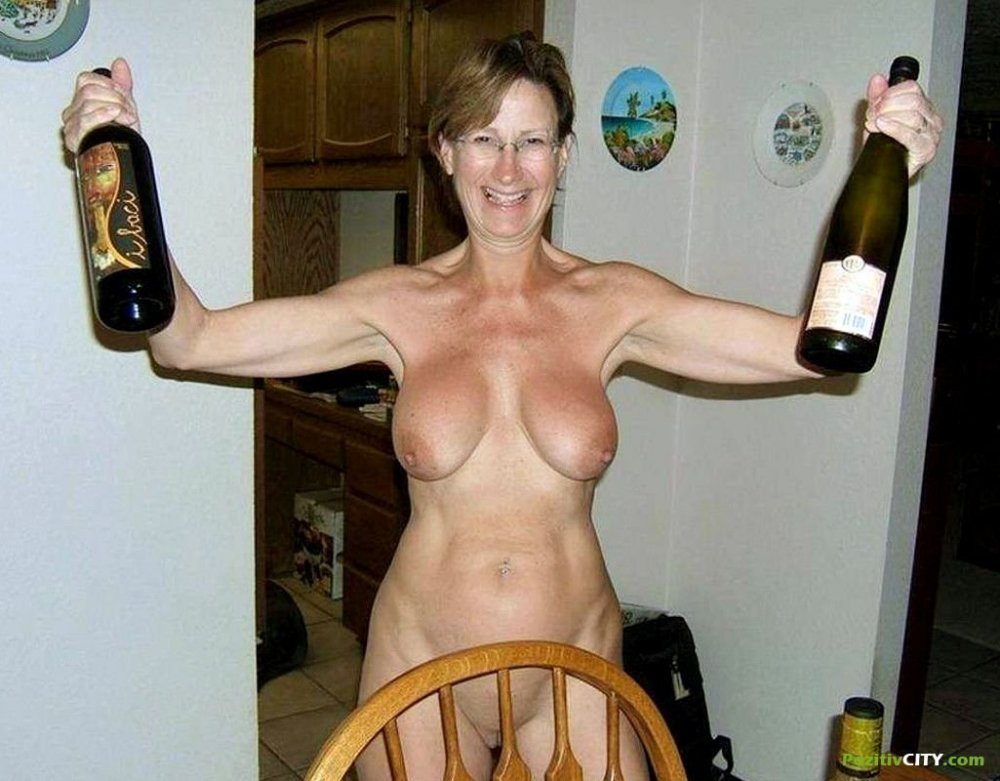 Cool naked women