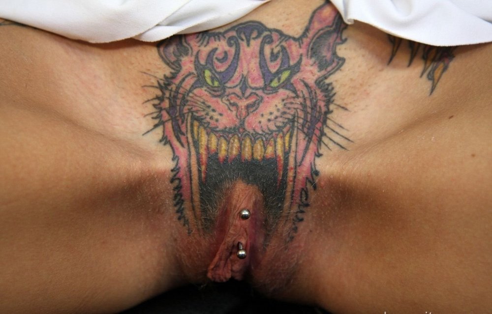 Women's tattoos on the vagina