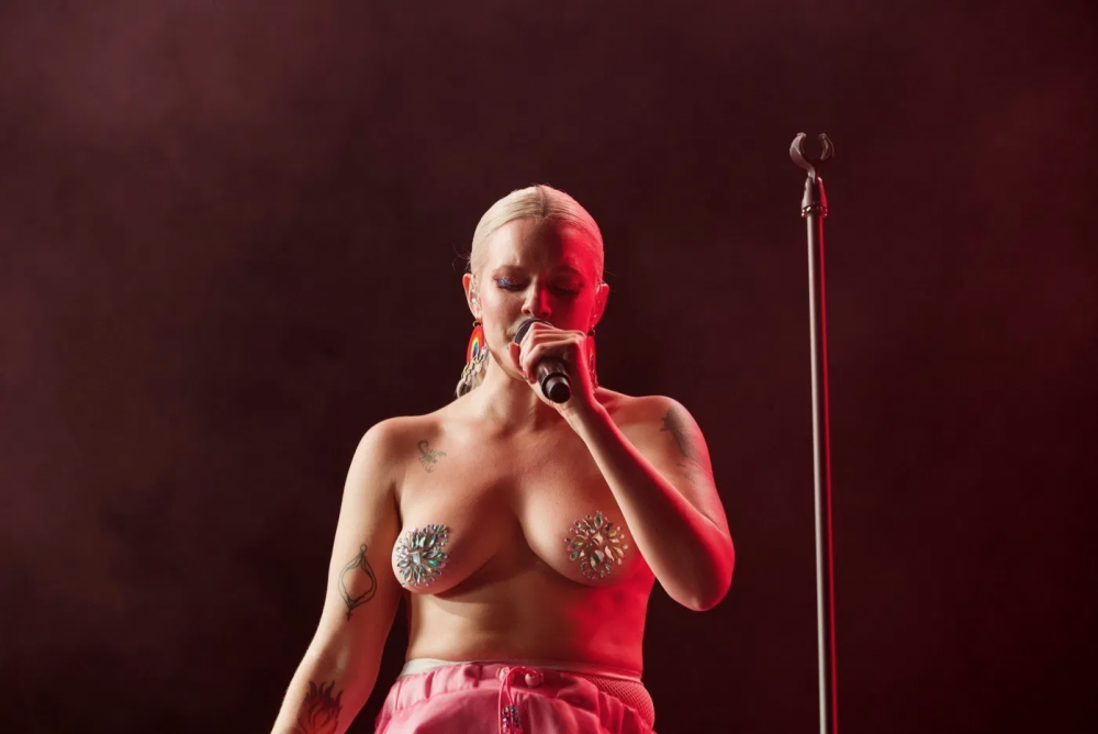 Tuva Lu showed boobs