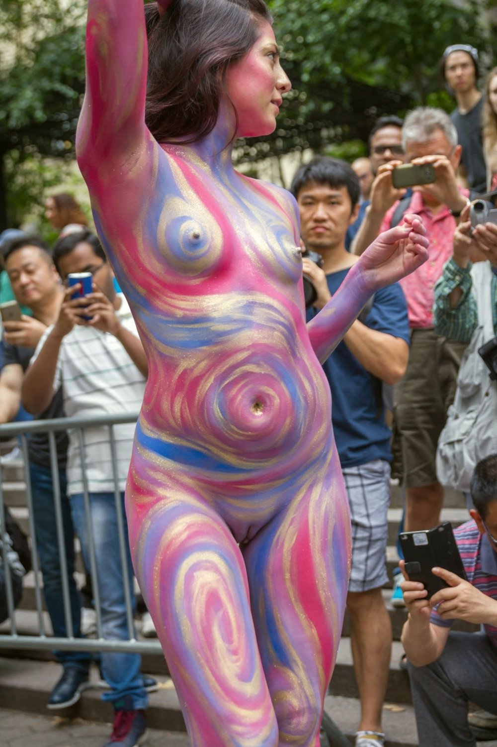 Naked publicly body vehicle