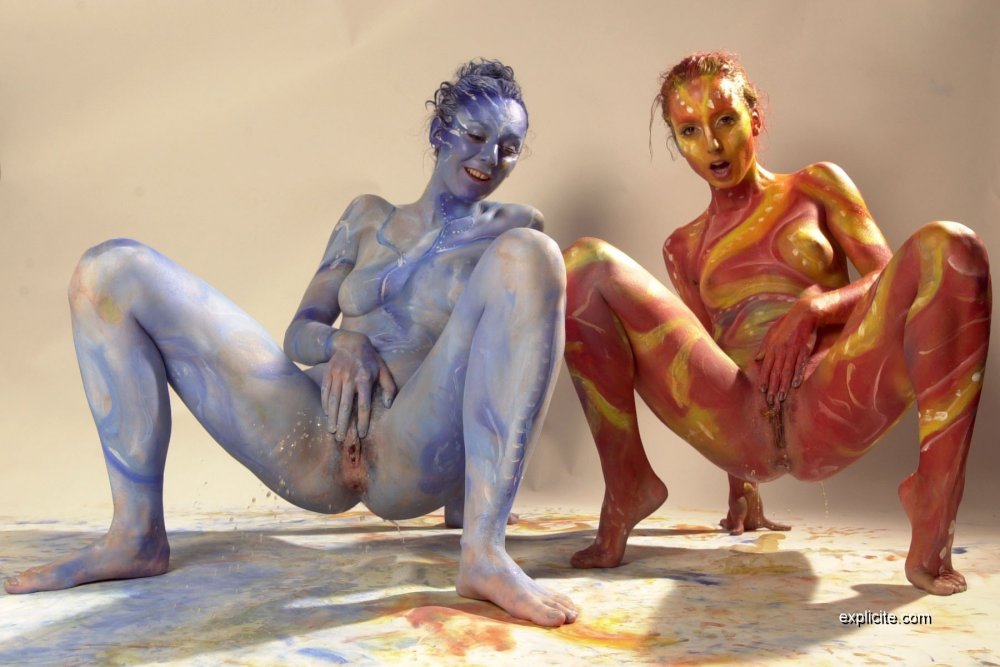 Bodiart naked in paint