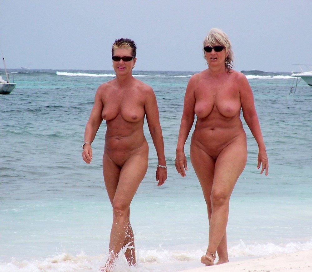 Mature women on a nudic beach