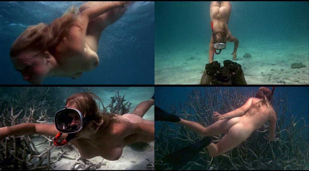 Divine Tripplehorn naked in the movie Water World