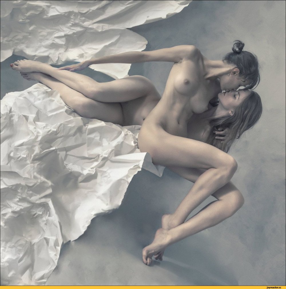 Family nudity nude art