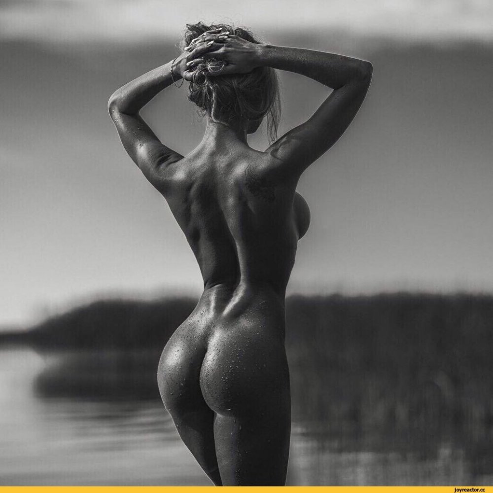 Beautiful naked female figures