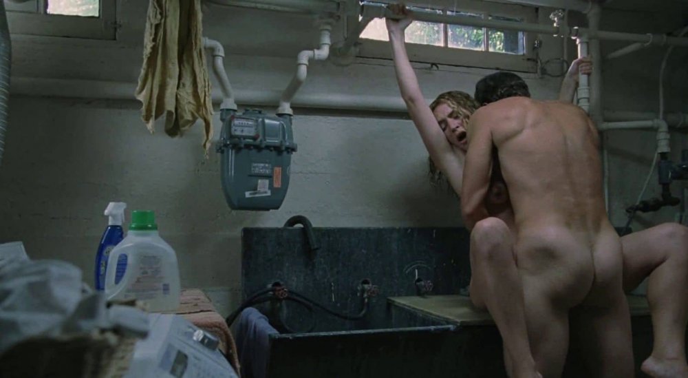 Kate Winslet Naked in the Cinema