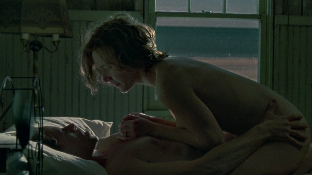 Kate Winslet Erotic scenes