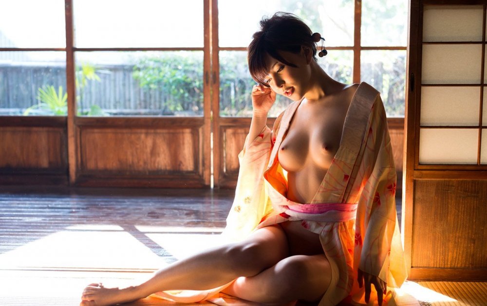 Naked Asian cuties