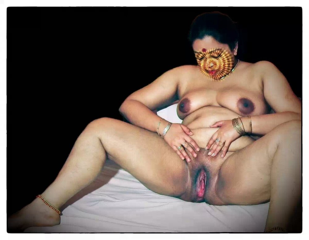 Naked Indian old women