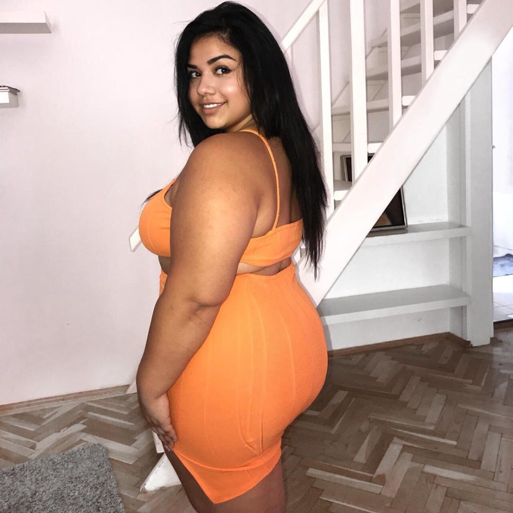 Diana Sirokai and her friend