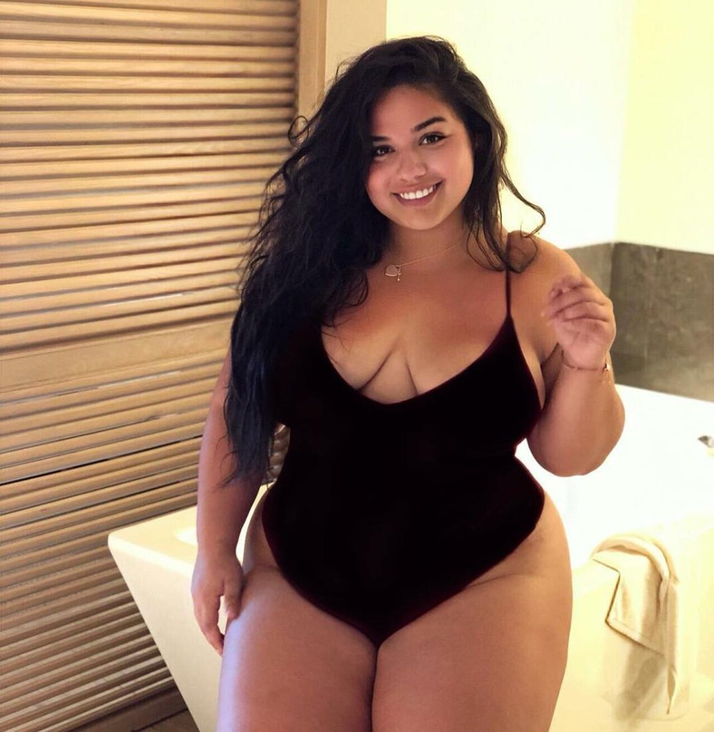 Plus-Size Diana Sirokai