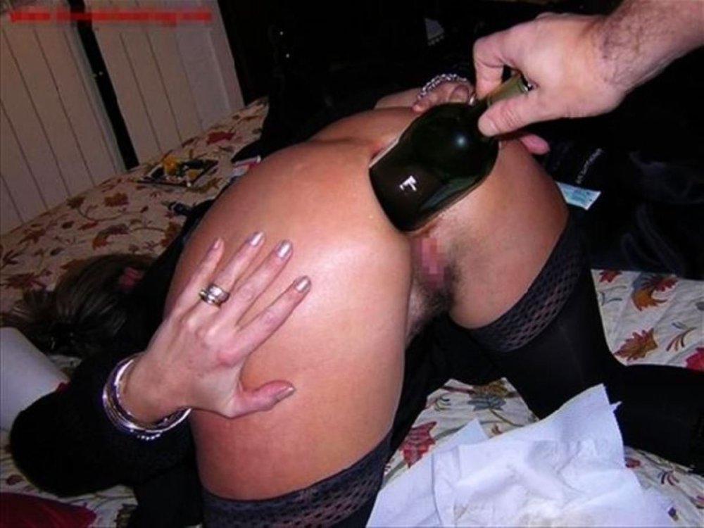 Hard fisting mature
