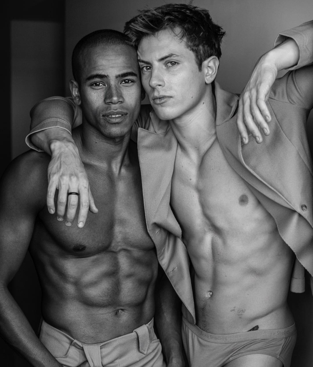 Aesthetics of the male body on the bed