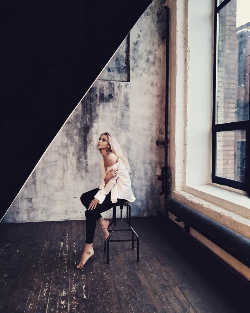 Victoria Aleksandrovna Sinitsina legs