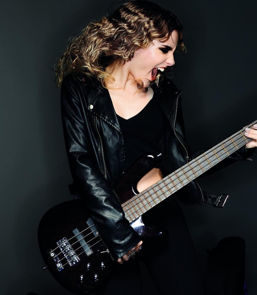 Victoria de Angelis Maneskin Eurovision