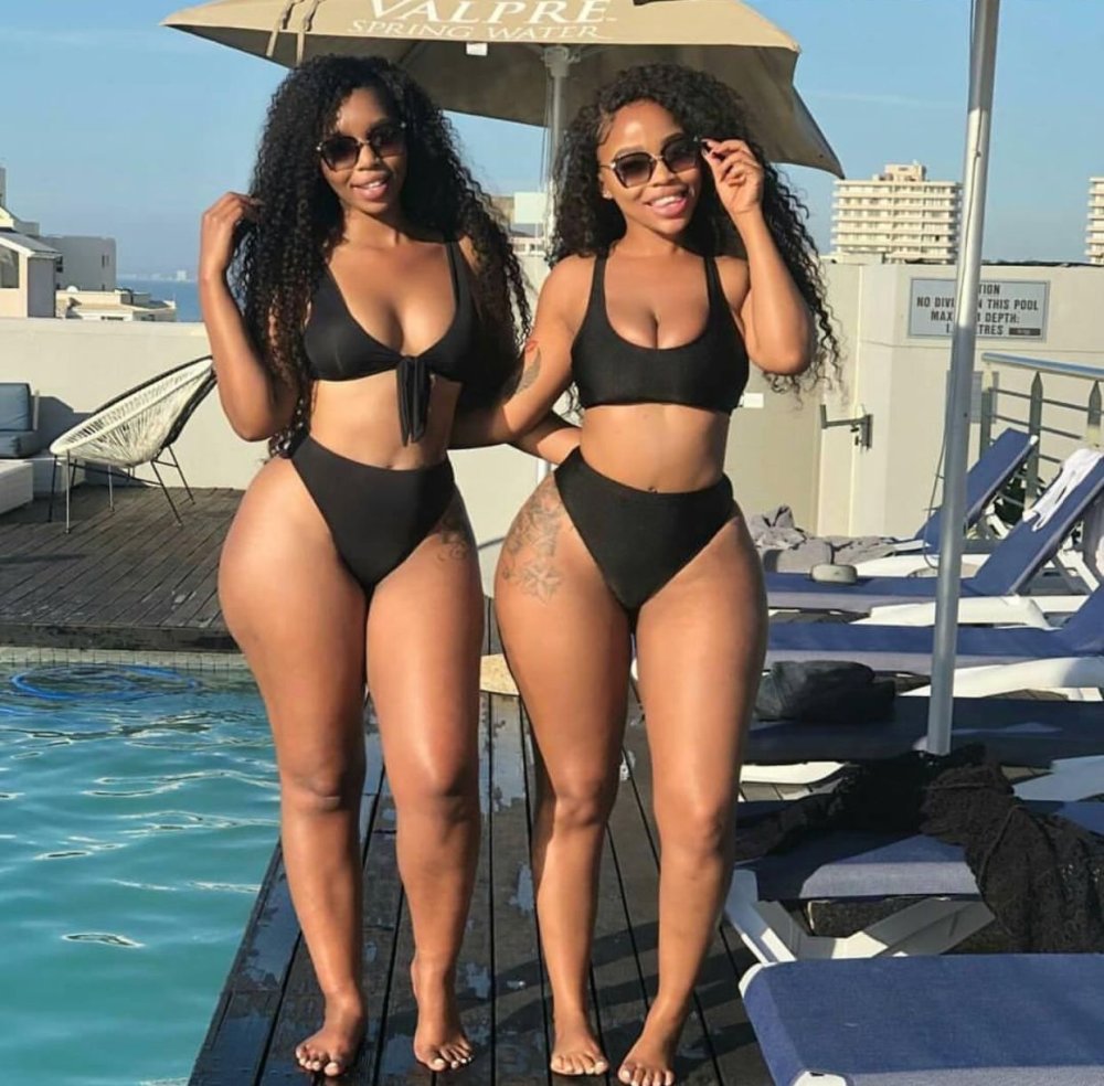 Naked women with wide hips