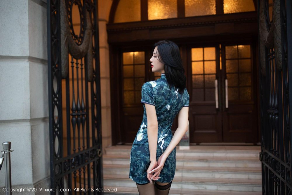 Shen Mengyao & a Zhu Ah "Fifty Shades of Grey" 秀