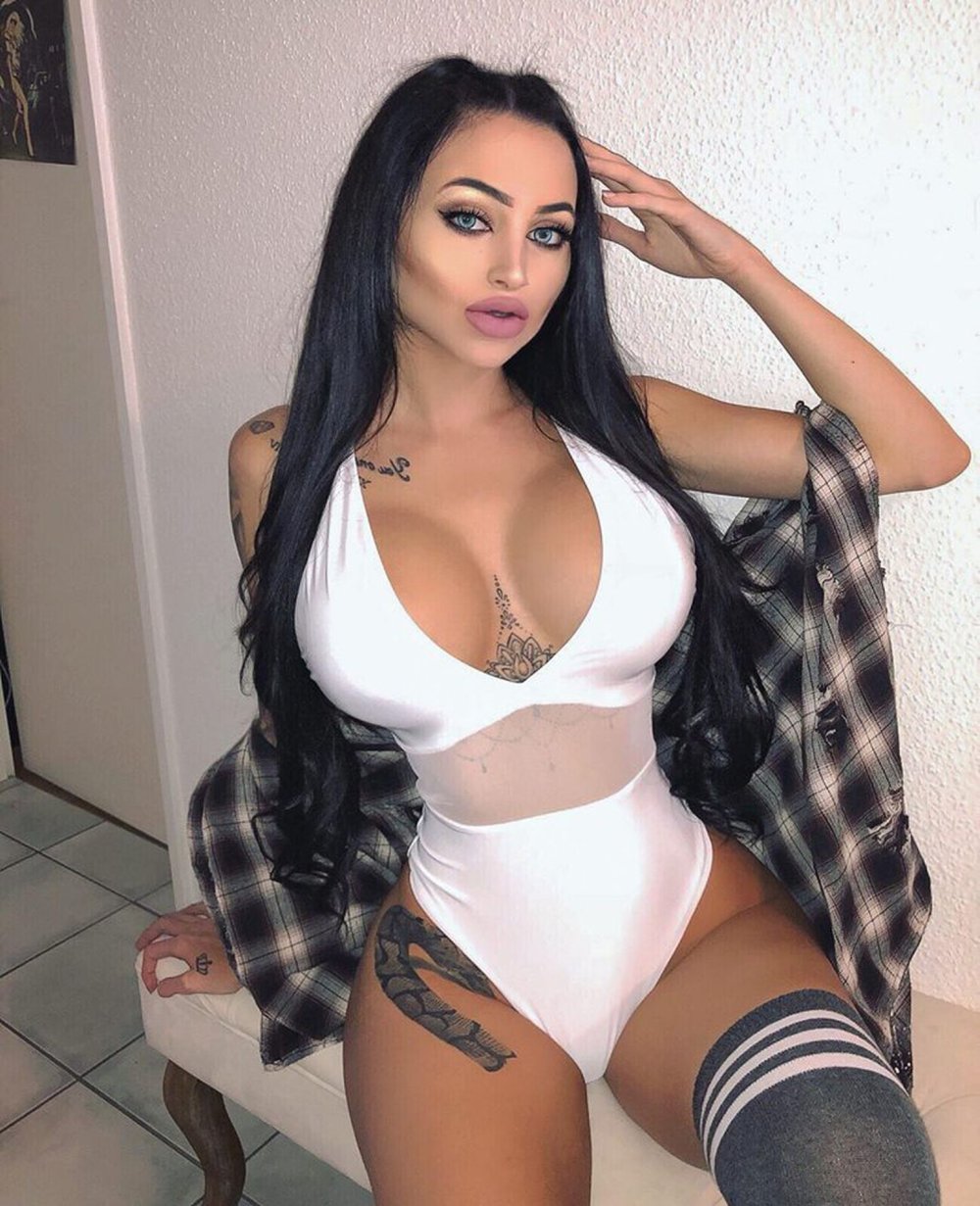 Celine Centino naked