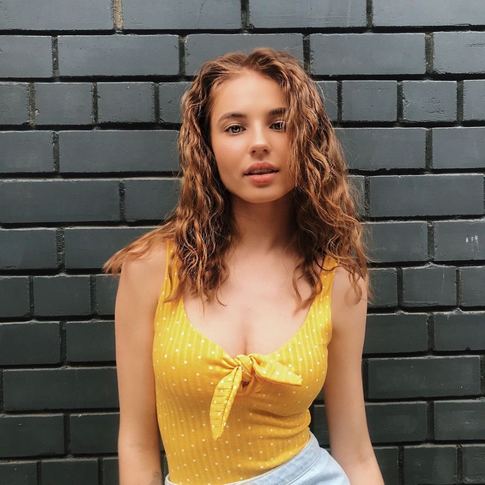 Elizabeth Vasilenko XX