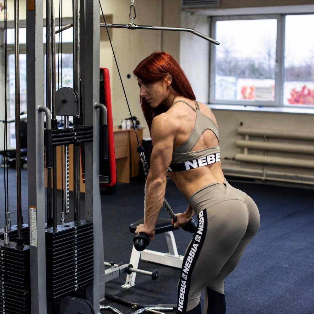 Julia Mazina Biceps