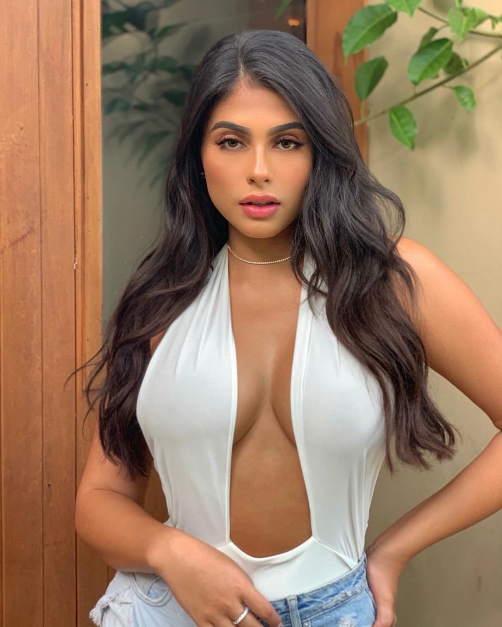 Amanda Trivizas Hot