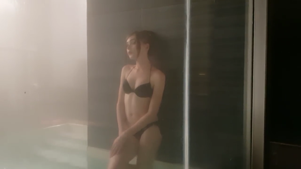 Karina Strimmersha in the bathhouse