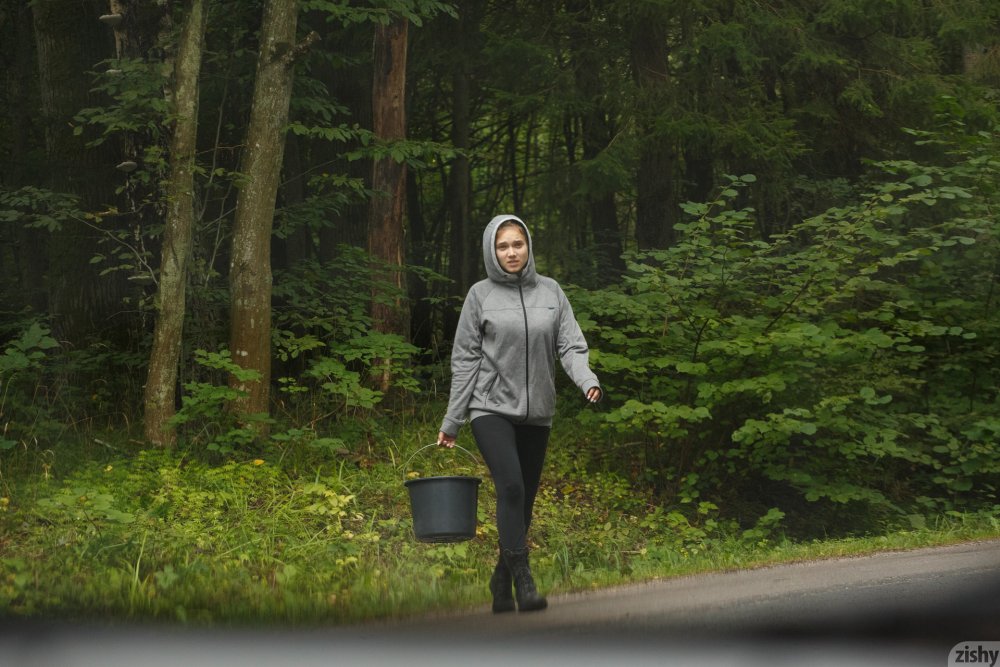 Sofya Blake Naked Sexy