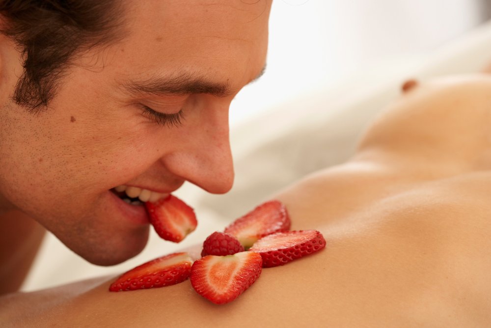 Lauren Alexis in short shorts