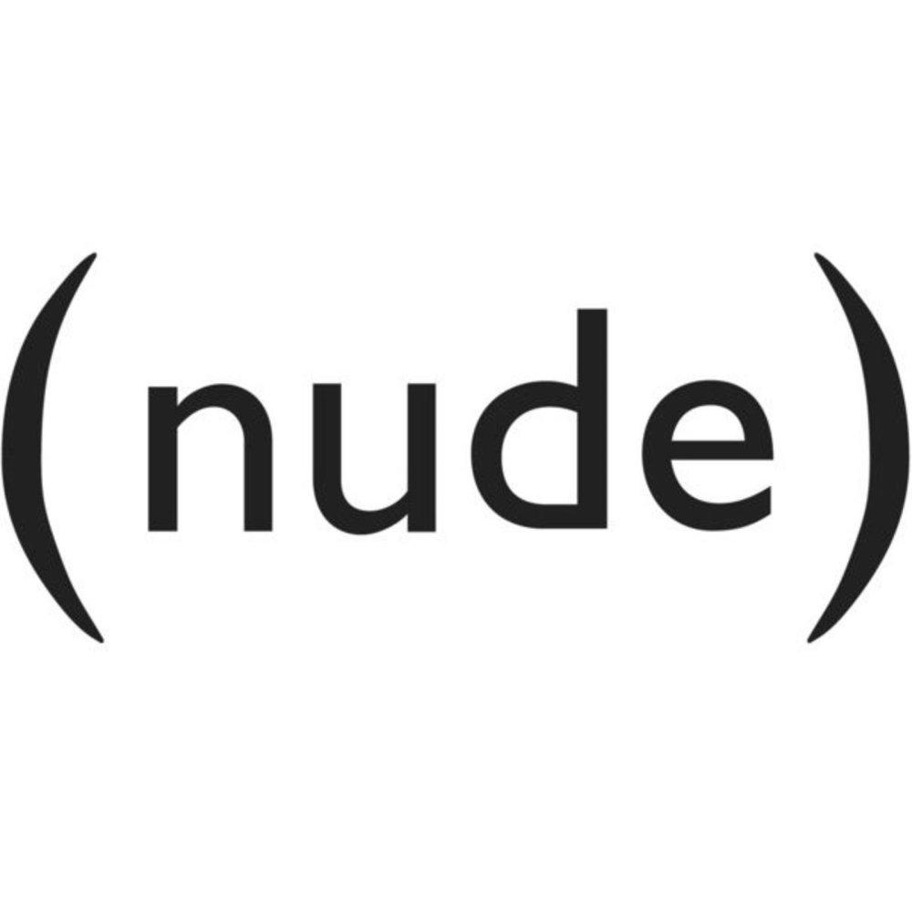 Waiters Hooters breast