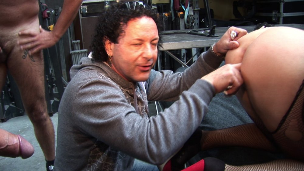 Erica Bella porn actress