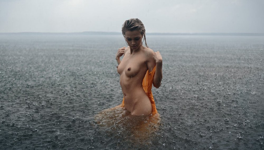 Natasha Udovenko on the bed