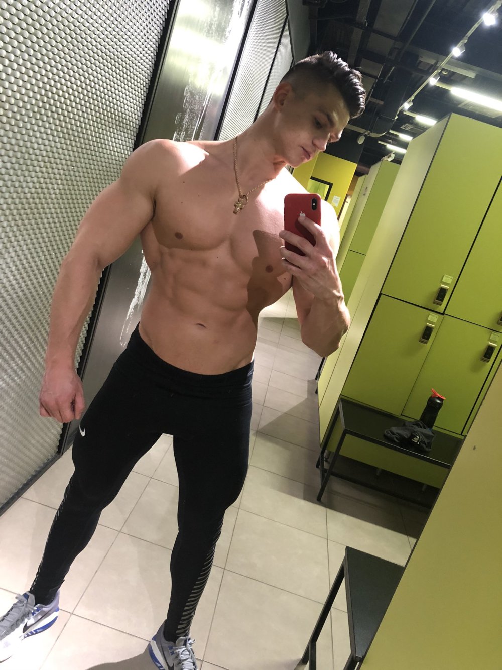 Anna Mikhailovskaya Maxim 2019