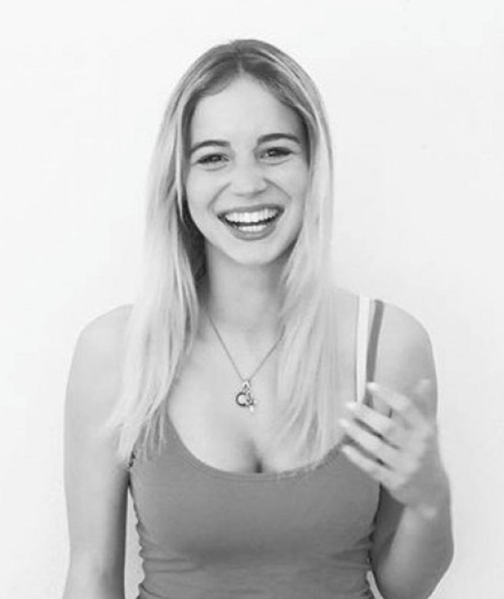 Alba Flores and Ursula Korbero