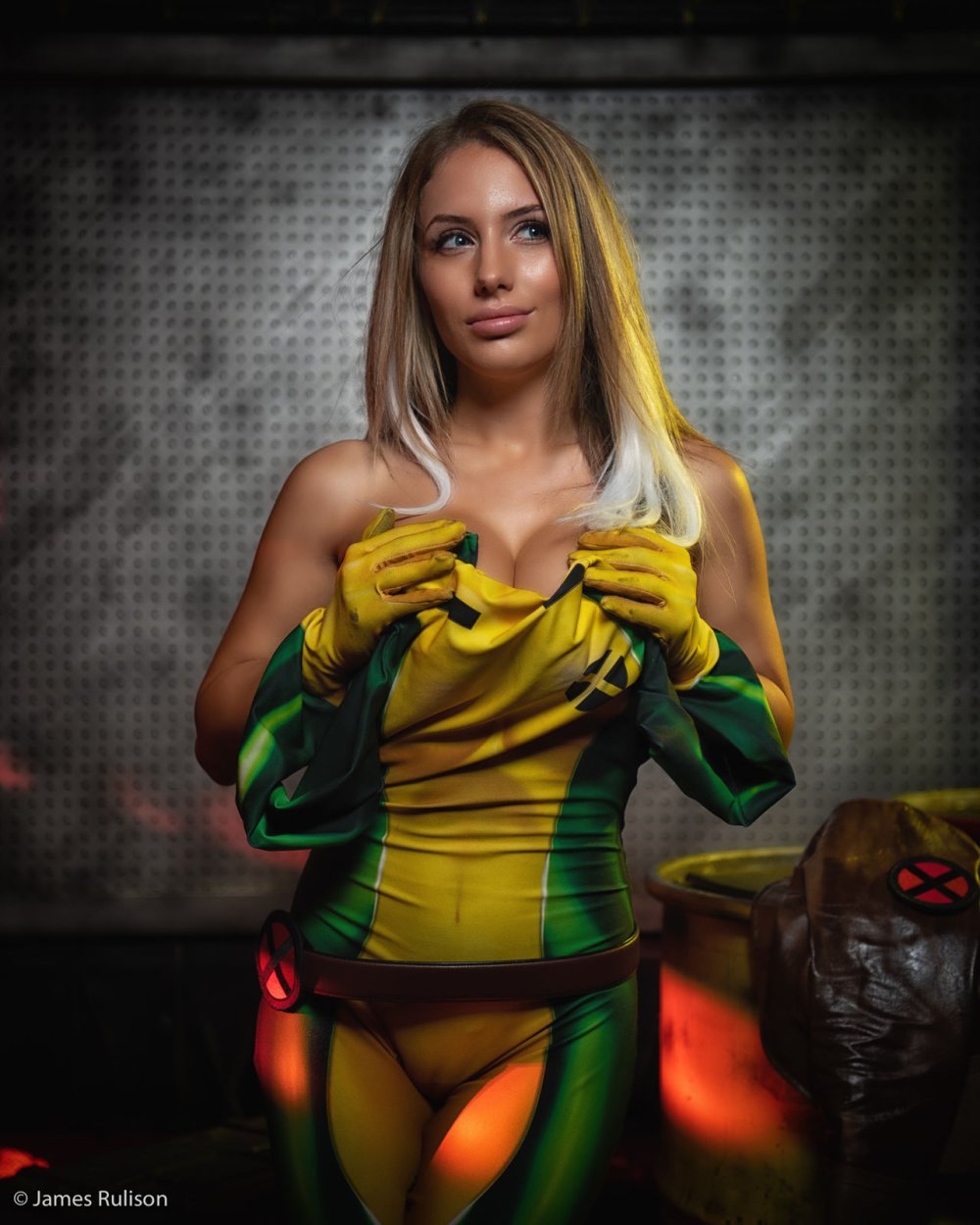 Yuno Gasai cosplay in underwear