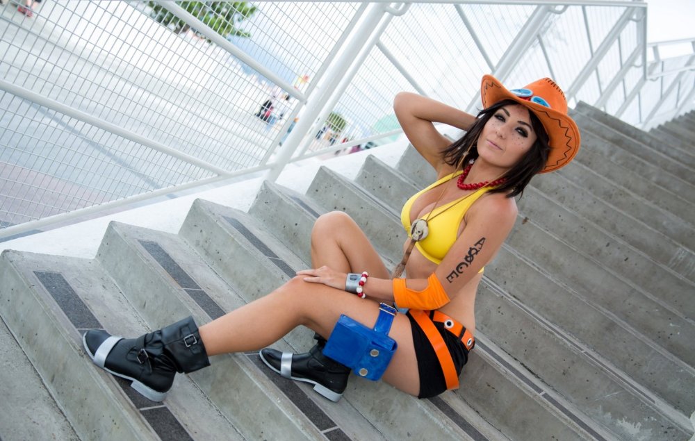 Graf Zeppelin Azur Lane Cosplay