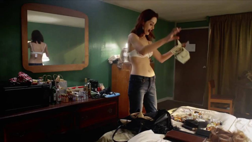 Michel Kigan bed scenes