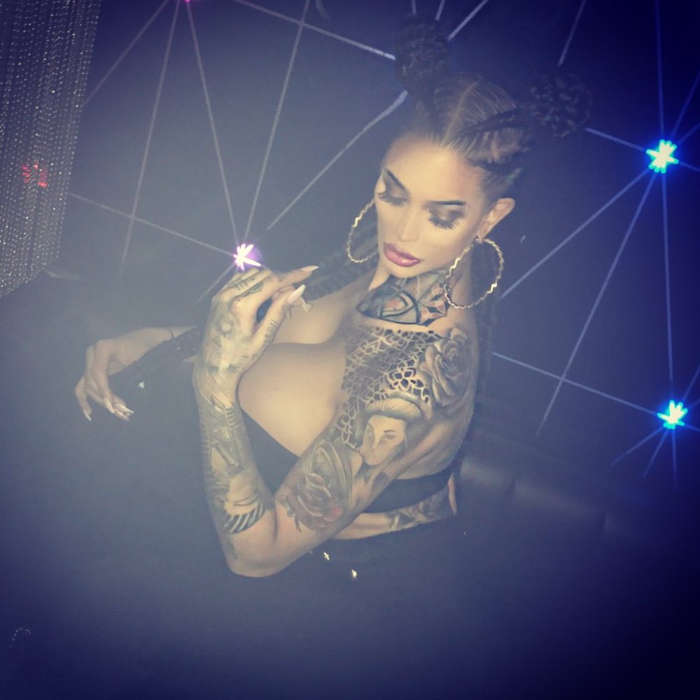 Nicky Valentina Rose