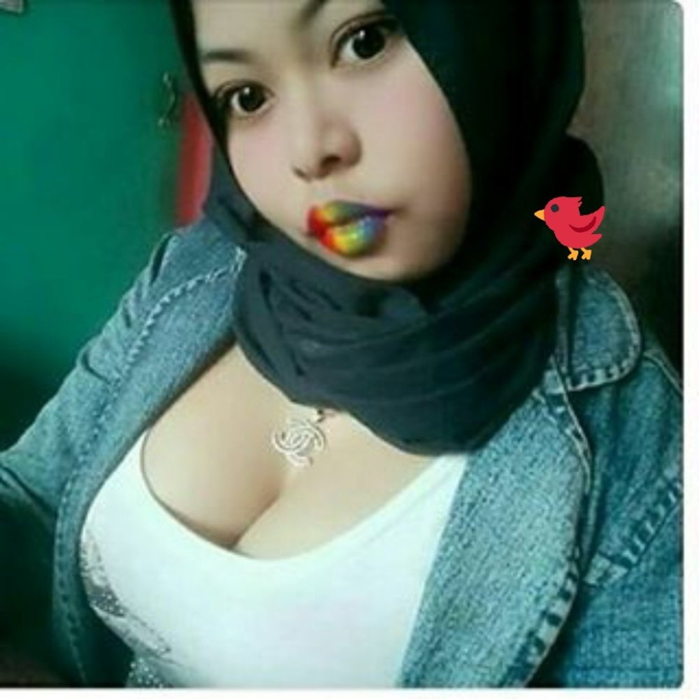Hijab Selfie Indonesian