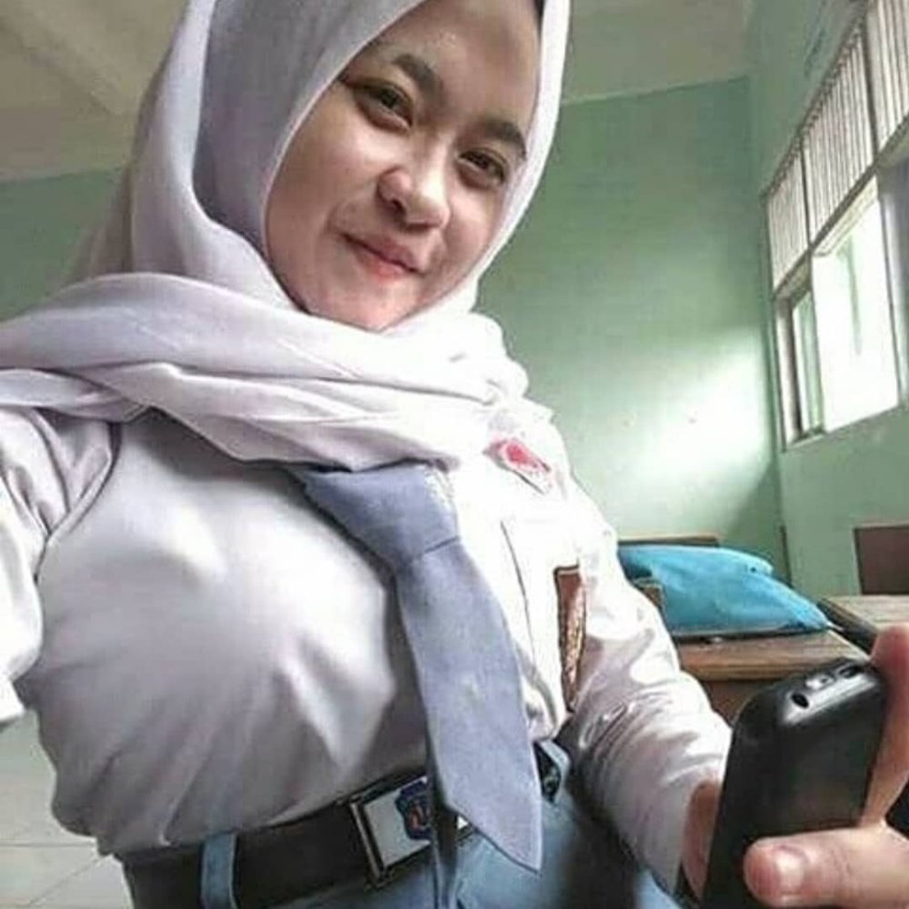 Indonesia hijab boobs